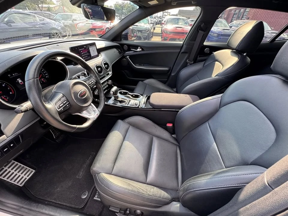 2022 Kia Stinger - Image 10 of 19