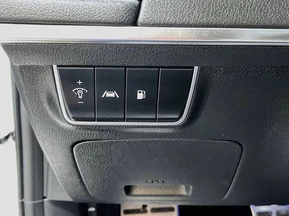 2022 Kia - Image 10 of 20