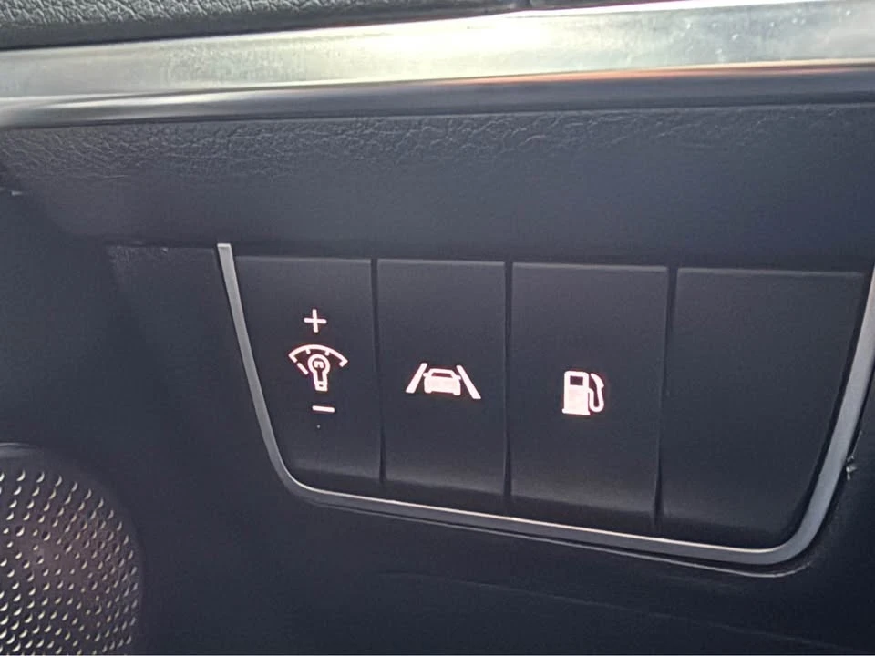 2022 Kia Stinger - Image 17 of 20
