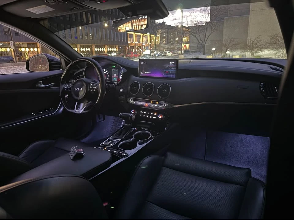 2022 Kia Stinger - Image 13 of 20