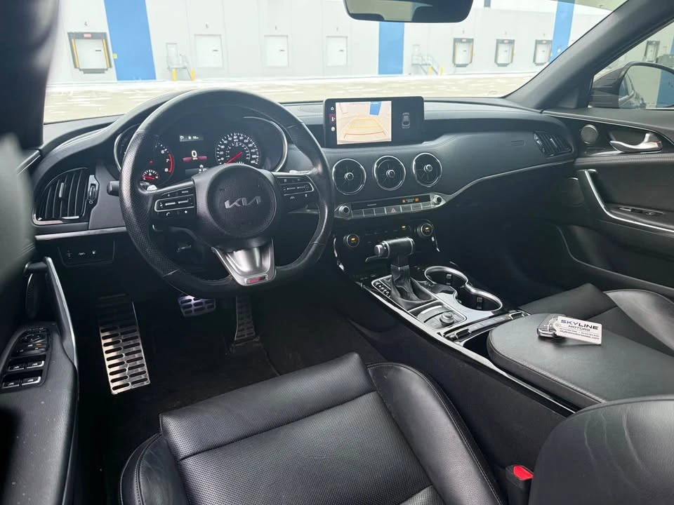 2022 Kia Stinger - Image 9 of 20