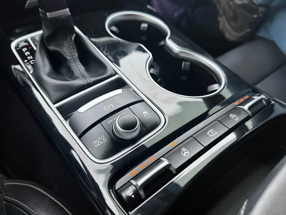 2022 Kia Stinger - Image 16 of 20