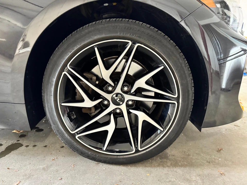 2022 Kia Stinger - Image 30 of 31