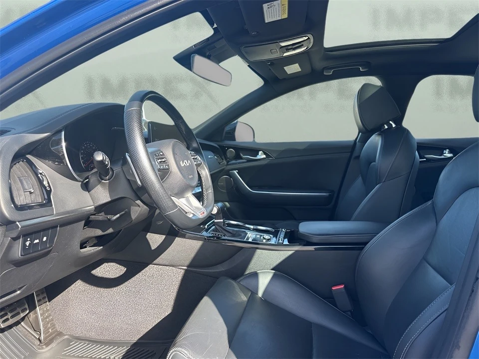 2022 Kia Stinger - Image 9 of 12