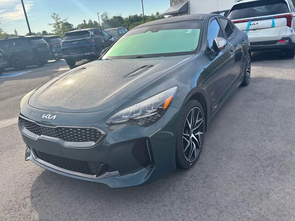 2022 Kia Stinger GT - Image 2 of 7
