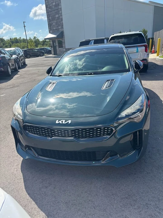 2022 Kia Stinger - Image 2 of 4