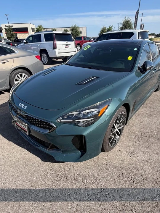 2022 Kia Stinger - Image 2 of 7