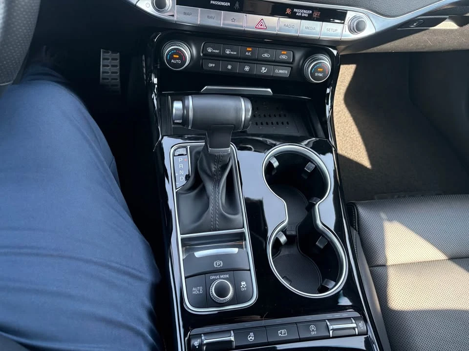 2022 Kia Stinger GT - Image 7 of 11