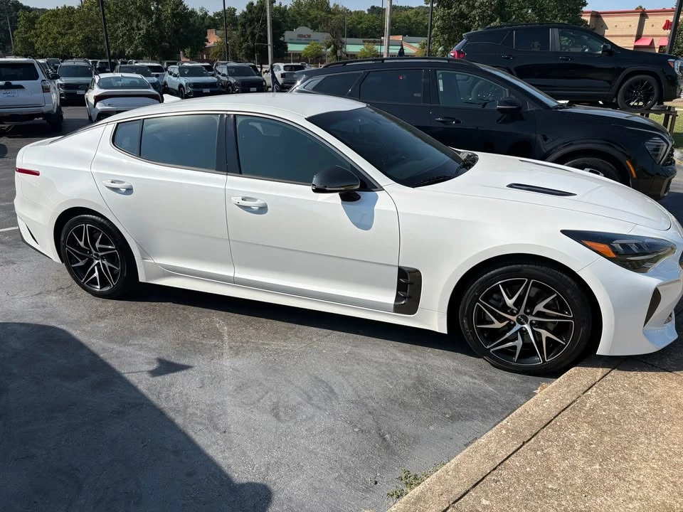 2022 Kia Stinger GT - Image 3 of 11