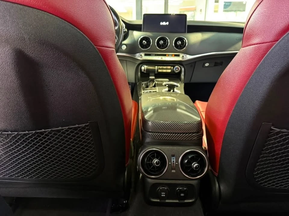 2022 Kia Stinger - Image 19 of 20