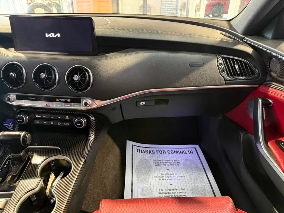 2022 Kia Stinger - Image 17 of 20