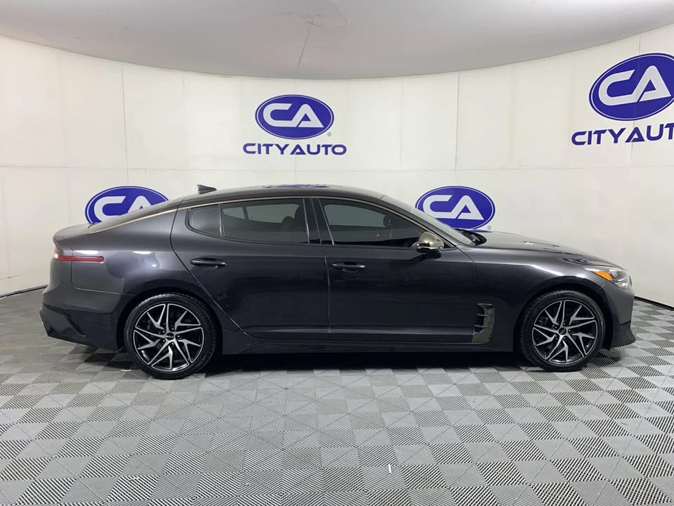 2022 Kia Stinger GT - Image 2 of 8