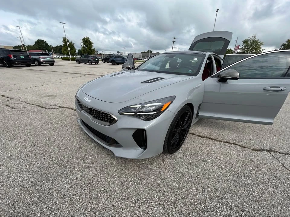 2022 Kia Stinger - Image 3 of 14