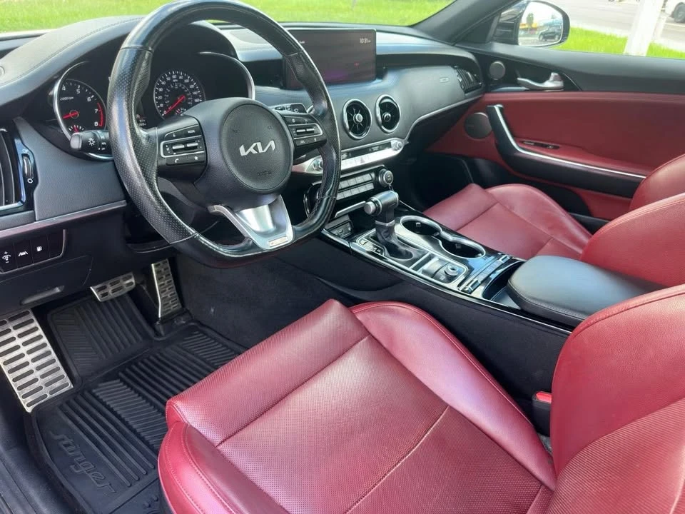 2022 Kia Stinger - Image 8 of 9
