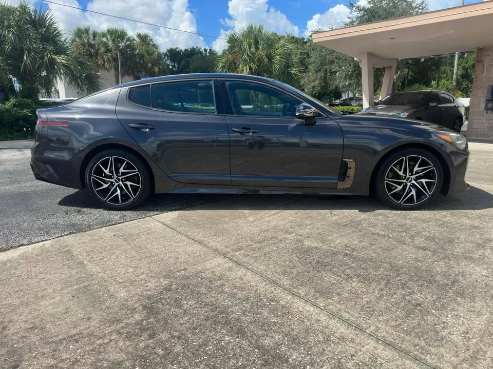 2022 Kia Stinger - Image 5 of 9