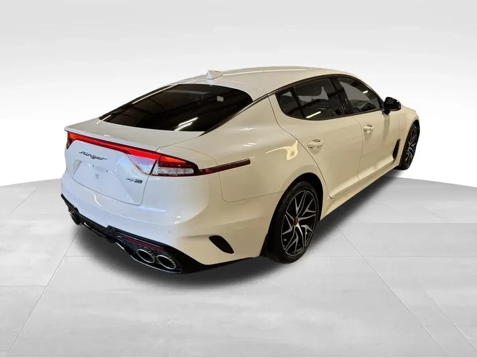 2022 Kia Stinger GT - Image 7 of 19