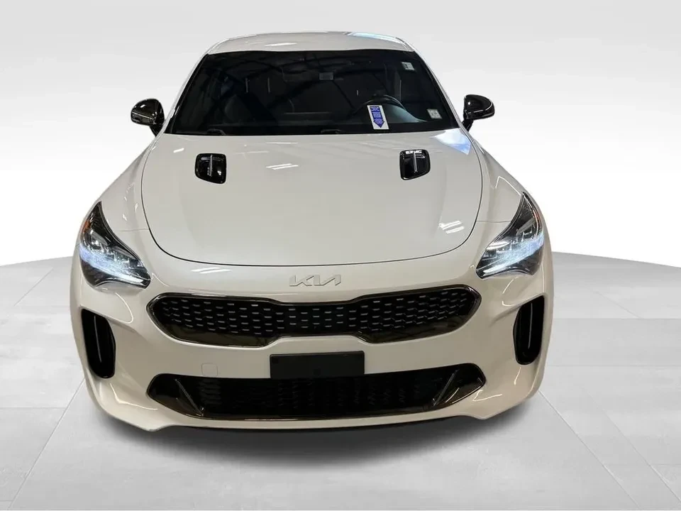 2022 Kia Stinger GT - Image 8 of 19