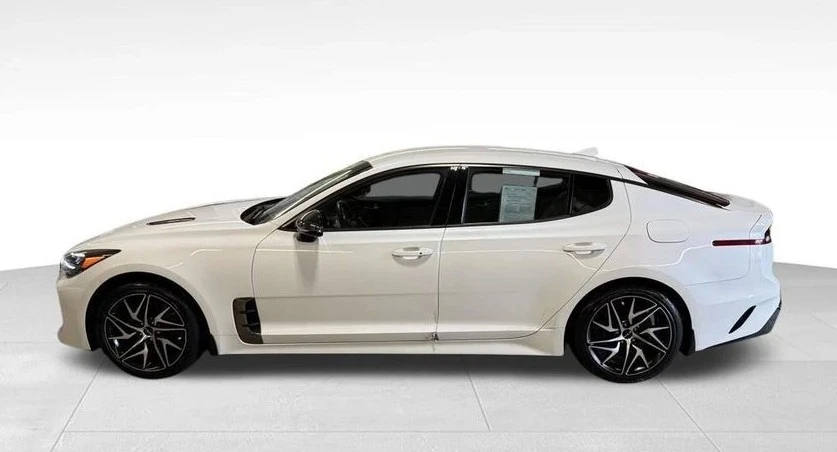 2022 Kia Stinger GT - Image 2 of 19