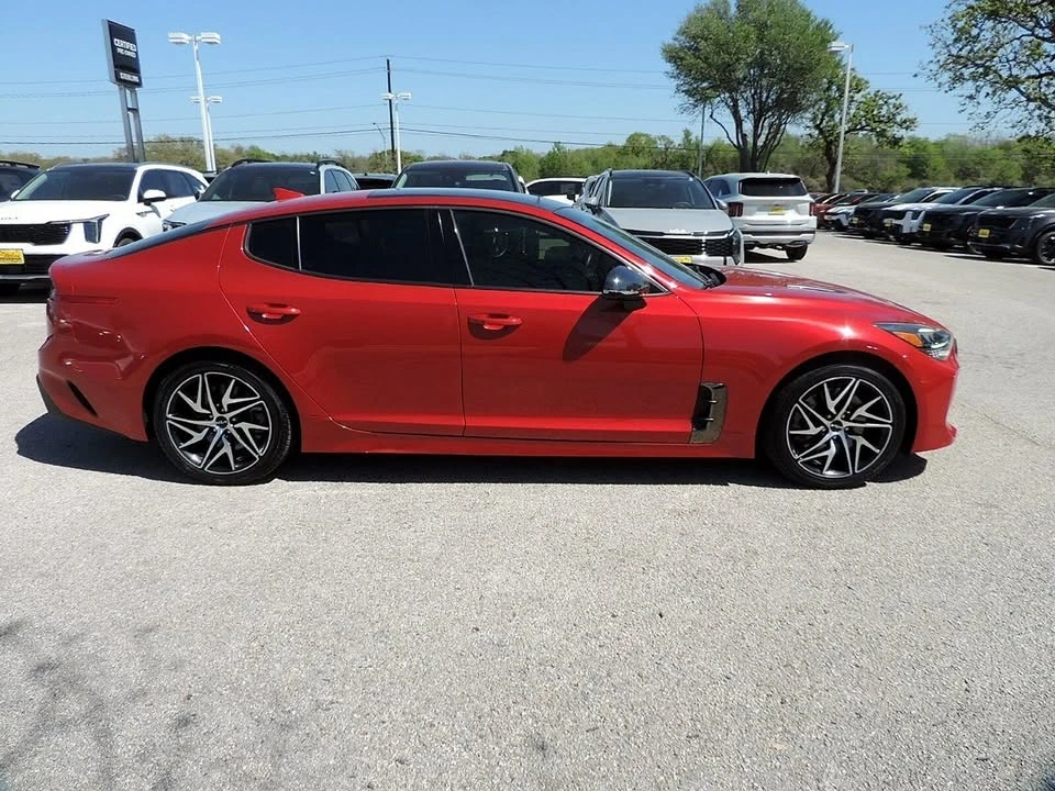 2022 Kia Stinger - Image 3 of 20