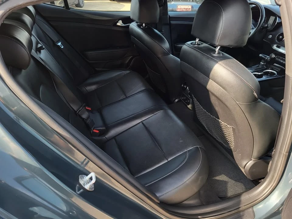 2022 Kia Stinger GT - Image 16 of 20