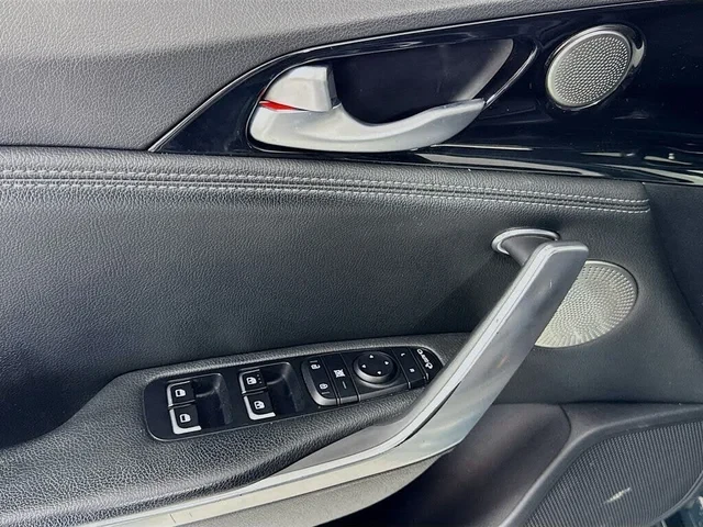 2022 Kia Stinger GT - Image 14 of 19