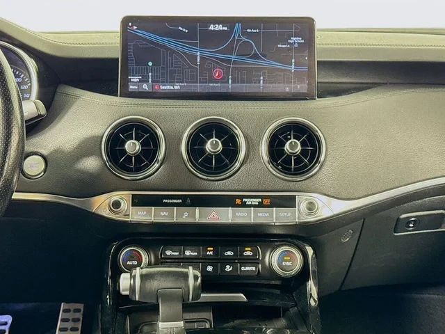 2022 Kia Stinger GT - Image 12 of 19