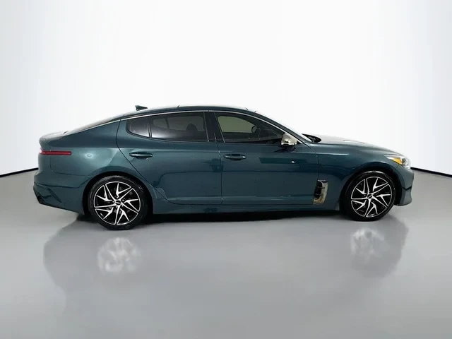 2022 Kia Stinger GT - Image 4 of 19