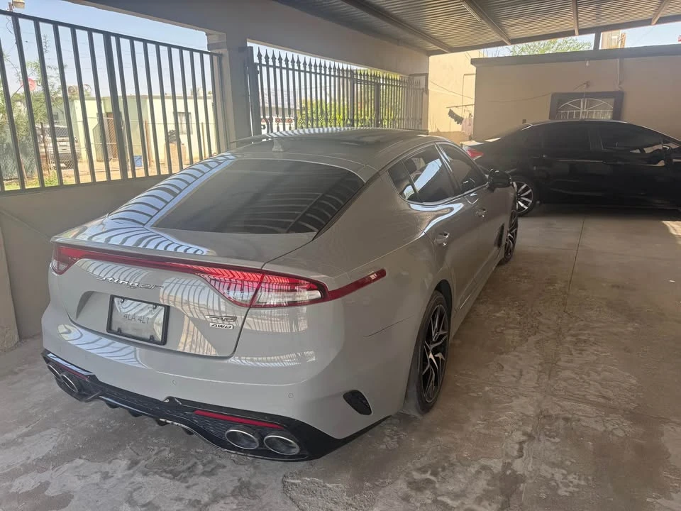 2022 Kia Stinger - Image 7 of 9