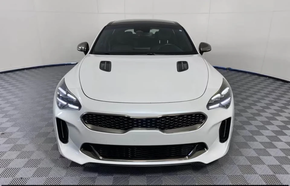 2022 Kia Stinger - Image 2 of 4