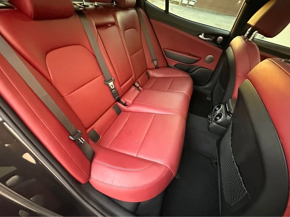 2022 Kia Stinger GT - Image 18 of 20