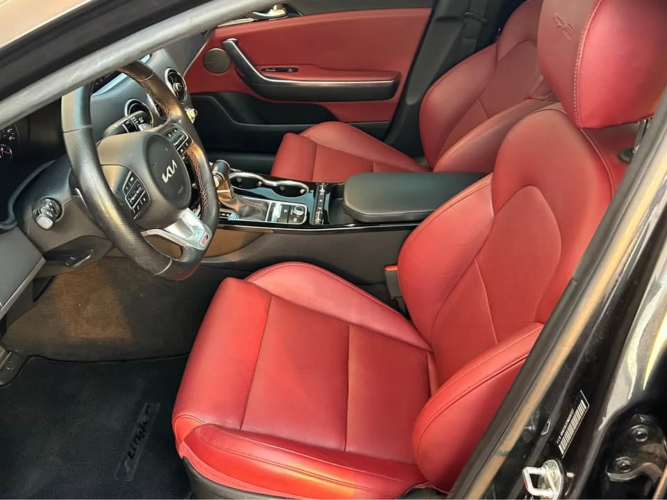 2022 Kia Stinger GT - Image 16 of 20