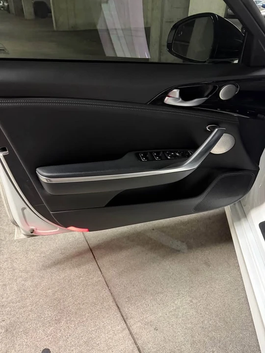 2022 Kia Stinger - Image 6 of 17