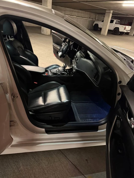 2022 Kia Stinger - Image 14 of 17