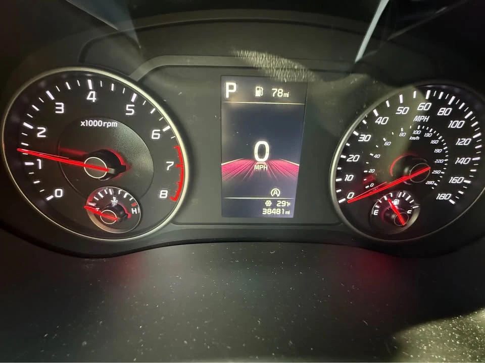 2022 Kia Stinger - Image 14 of 18