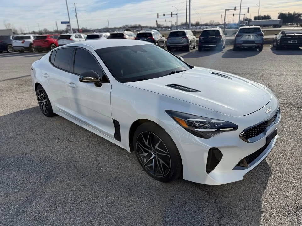 2022 Kia Stinger - Image 6 of 18