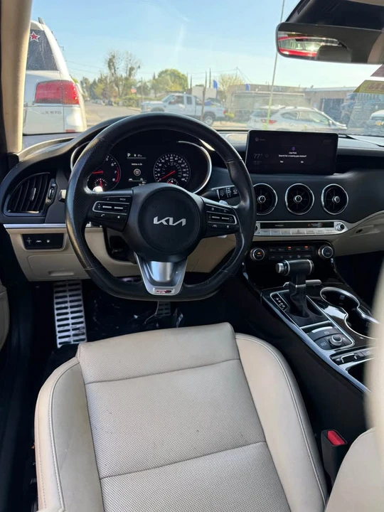 2022 Kia Stinger GT - Image 6 of 11