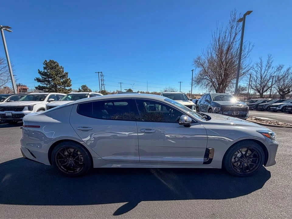 2022 Kia Stinger - Image 3 of 9