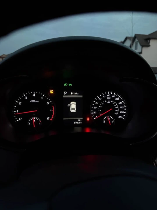 2022 Kia Stinger GT - Image 10 of 10
