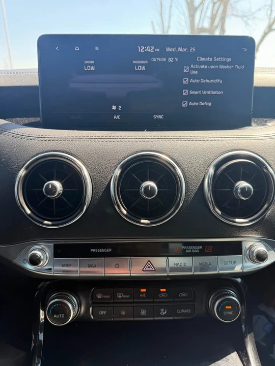 2022 Kia Stinger - Image 11 of 11