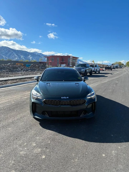 2022 Kia Stinger - Image 2 of 14