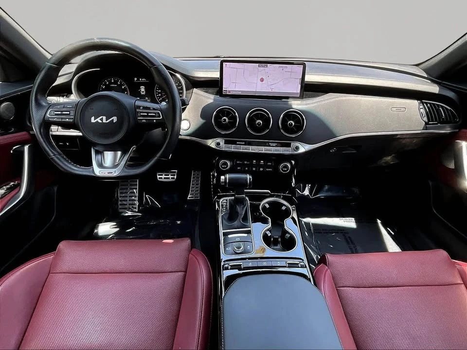 2022 Kia Stinger - Image 7 of 17