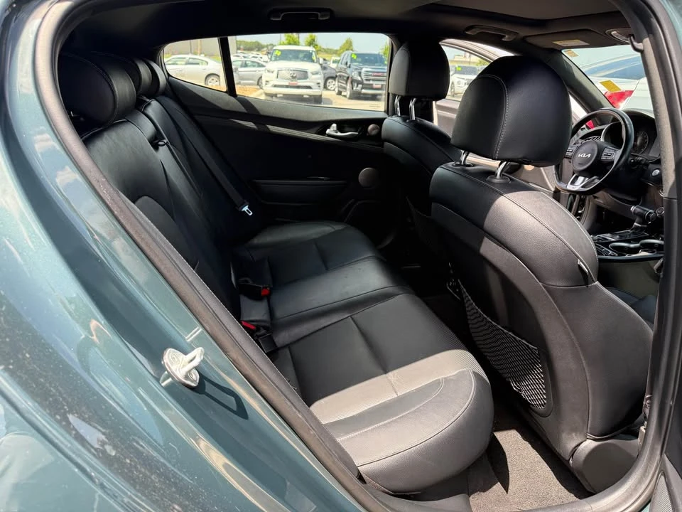 2022 Kia Stinger - Image 12 of 13