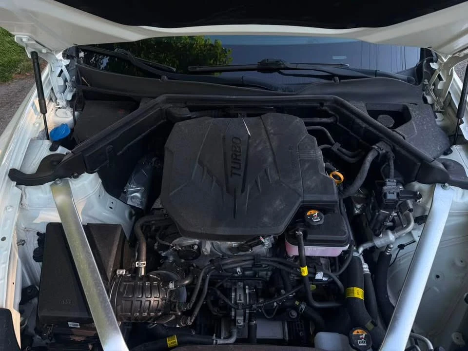 2022 Kia Stinger - Image 10 of 20