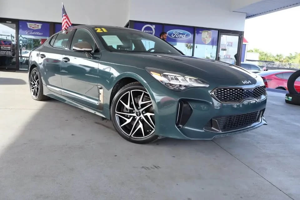 2022 Kia Stinger - Image 2 of 19