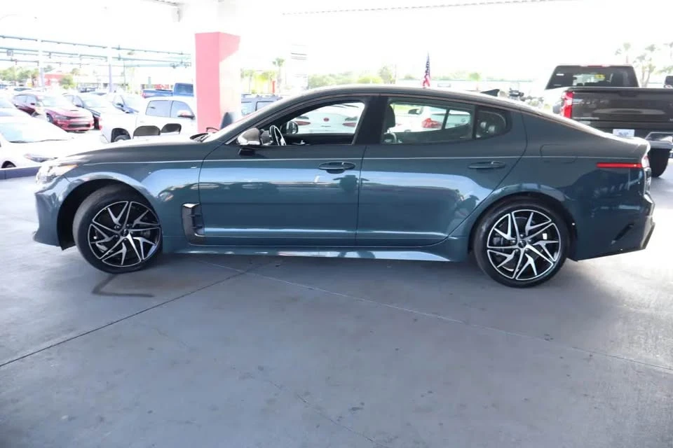 2022 Kia Stinger - Image 7 of 19