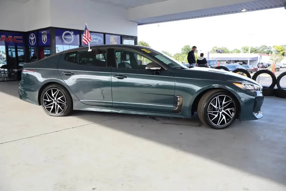 2022 Kia Stinger - Image 3 of 19