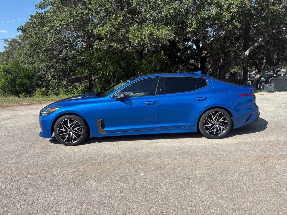 2022 Kia Stinger - Image 2 of 20