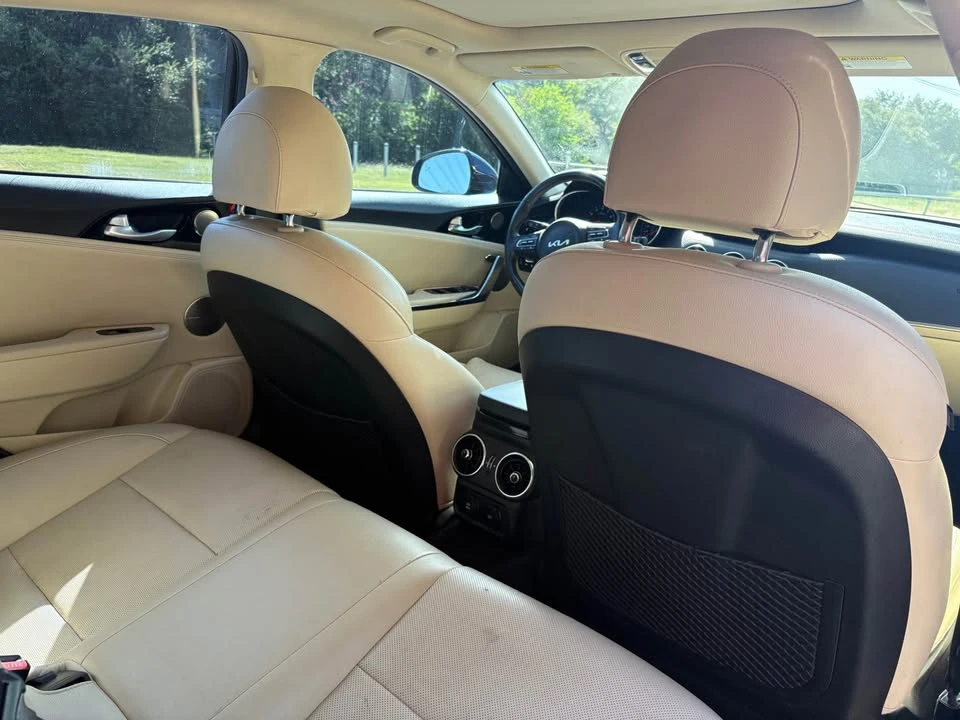 2022 Kia Stinger - Image 14 of 20