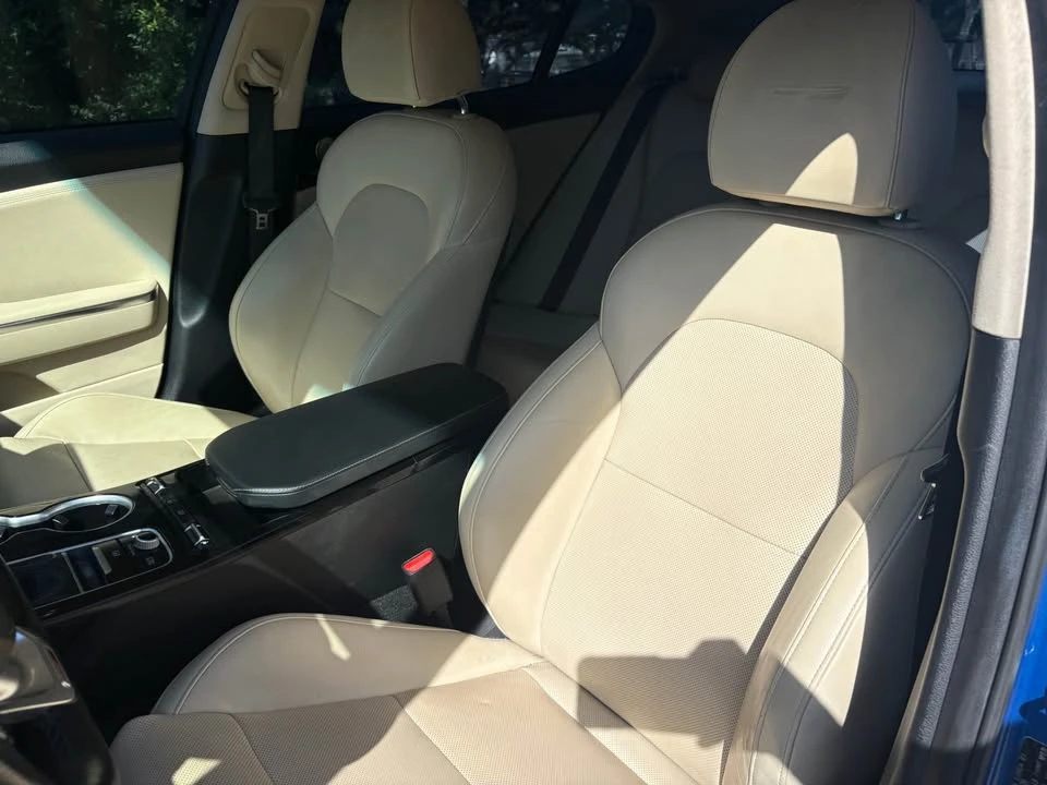 2022 Kia Stinger - Image 10 of 20