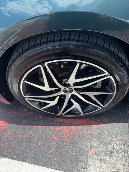 2022 Kia Stinger - Image 4 of 12